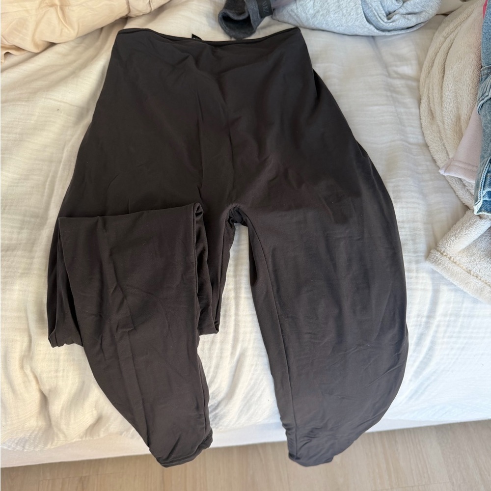 SKIMS MATERNITY High-Waist Leggings